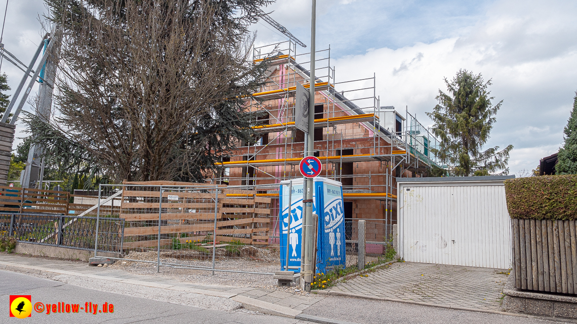 27.04.2023 - Burgfotos von der Baustell Niederalmstraße 16 in Neuperlach